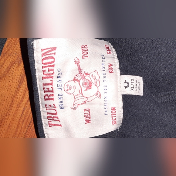 TRUE RELIGION JOGGING SUIT - Picture 4 of 5